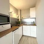 Waterfront 7601 Marina Apartman *