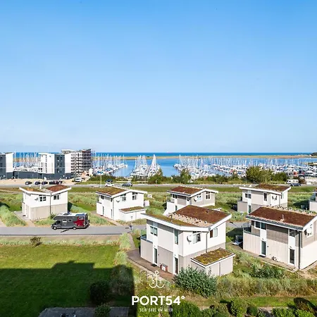 Waterfront 7601 Marina Apartment *